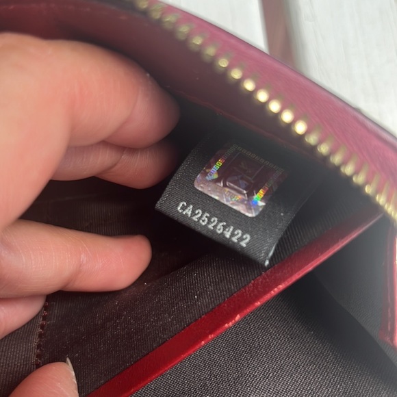 Authentic fendi wallet - Picture 4 of 6